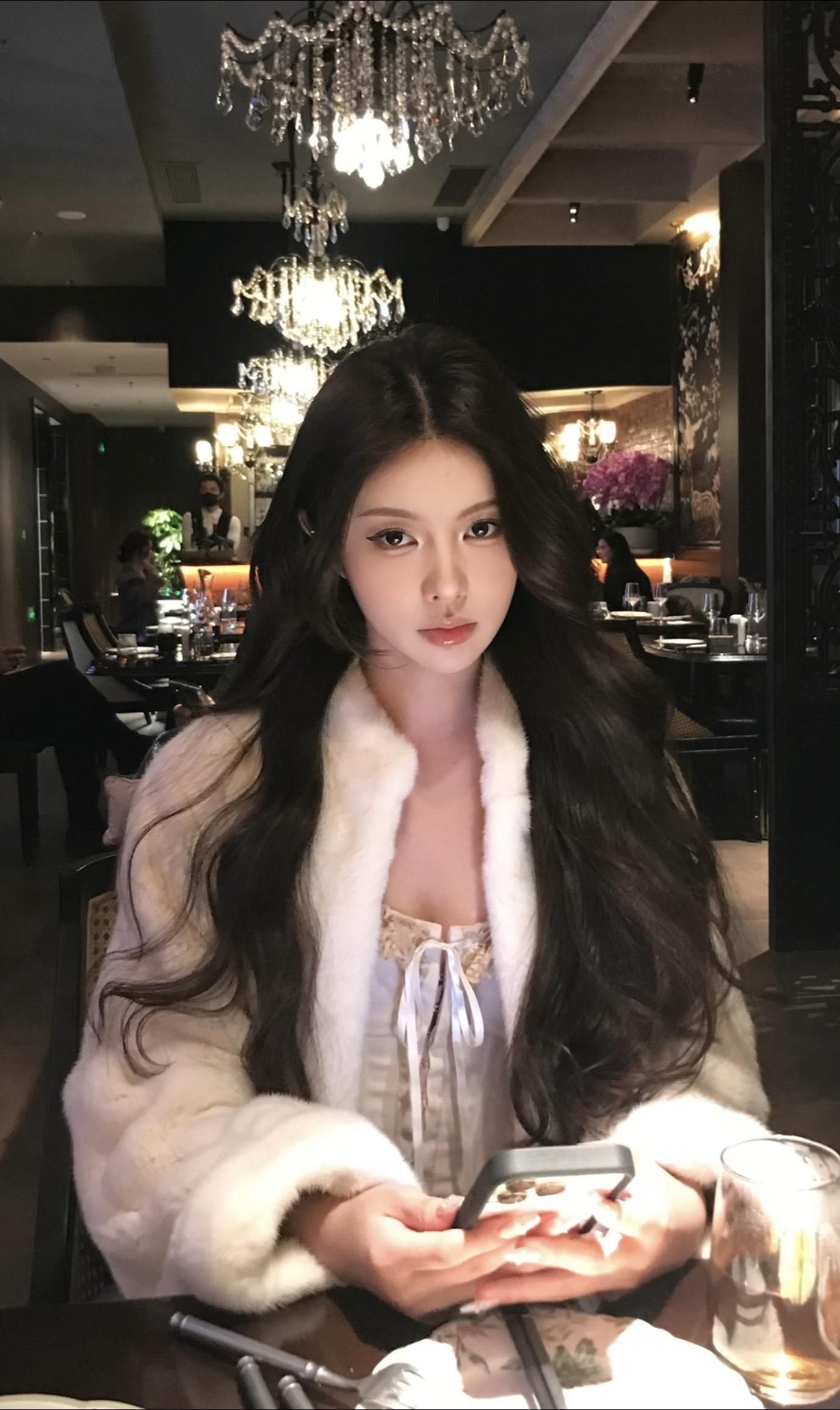 这首歌叫舍得 可歌词句句舍不得