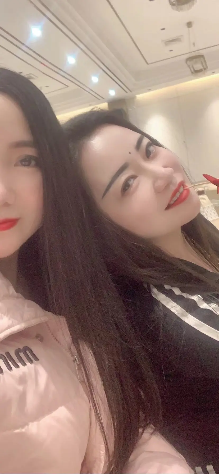 有人发财  有人被爱  只有我喝酒到现在[发抖]