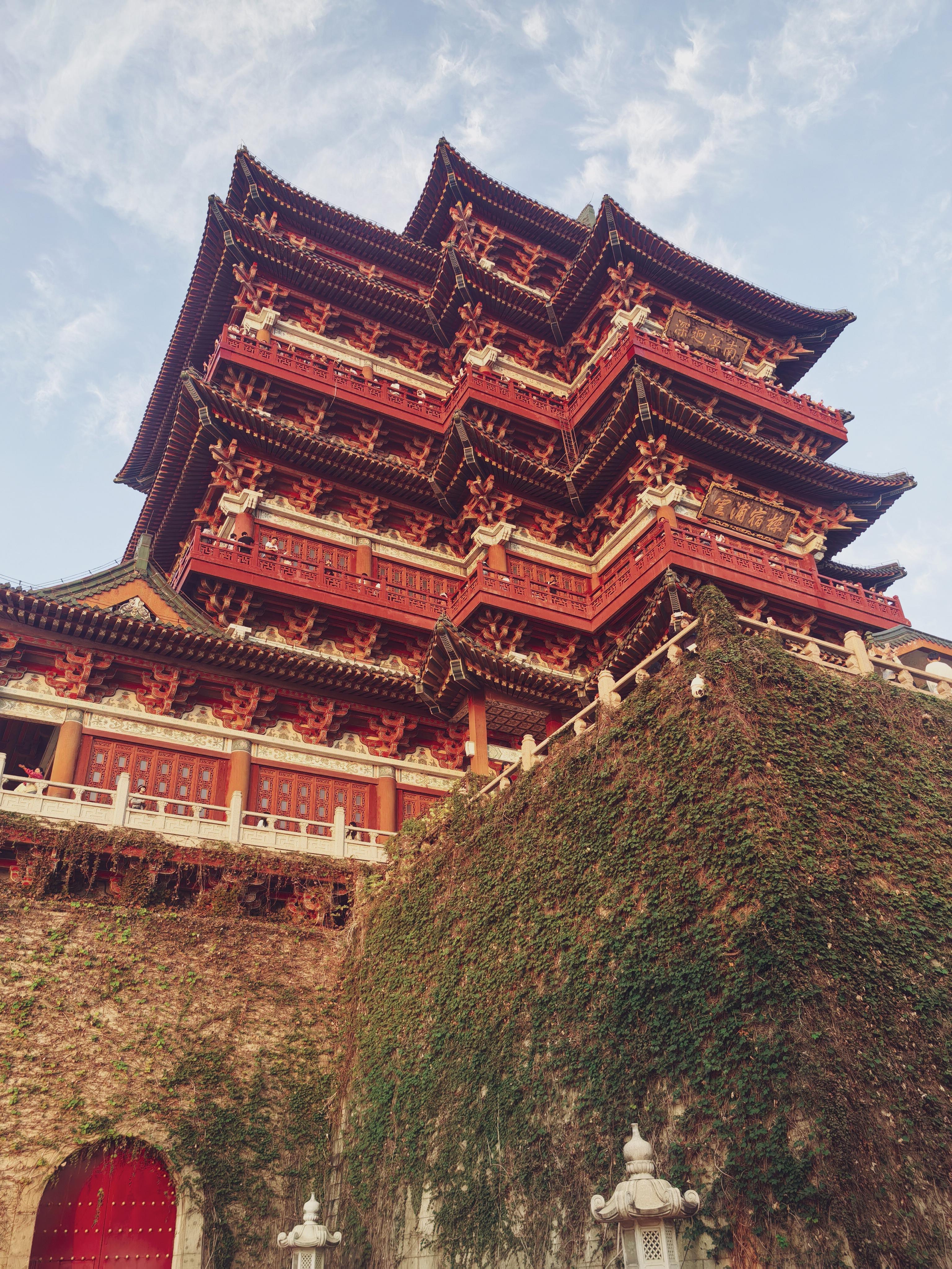 滕王阁，白天的滕王阁，不知有何机位可以拍。