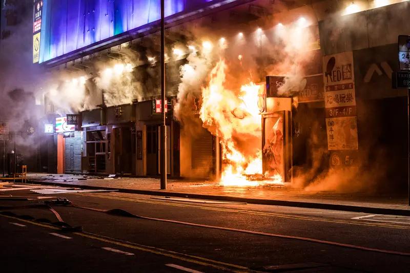 香港将向火灾遇难者家属发20万港元 香港将向火灾遇难者家属发放20万港元
香港特