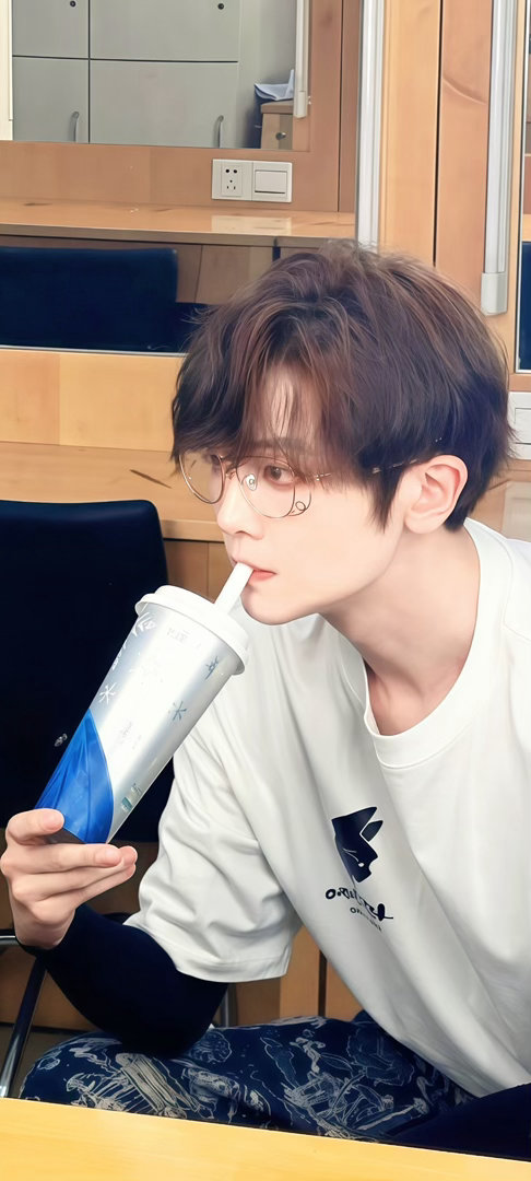 付辛博喊话刘端端你哥来治你了天赐的声音 二皇子嗓门大到大皇子都坐不住了！刘端端《