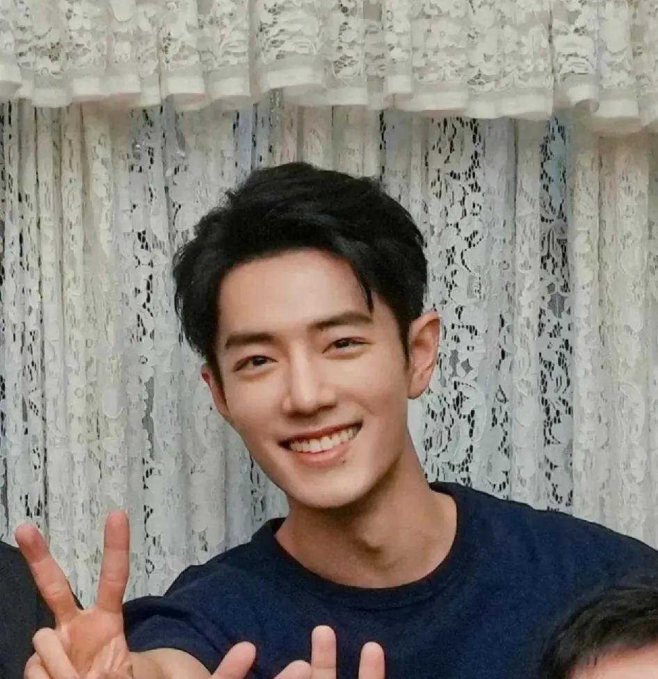 播放45天藏海传灯塔正片播放量破25亿。藏海传继续发光发热吧。
《藏海传》昨天也