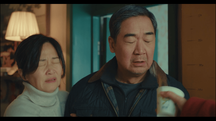 谁家女主亲爸是男主后爸同心结 谁懂啊！《同心结》的设定直接把抓马拉满！女主亲爸是