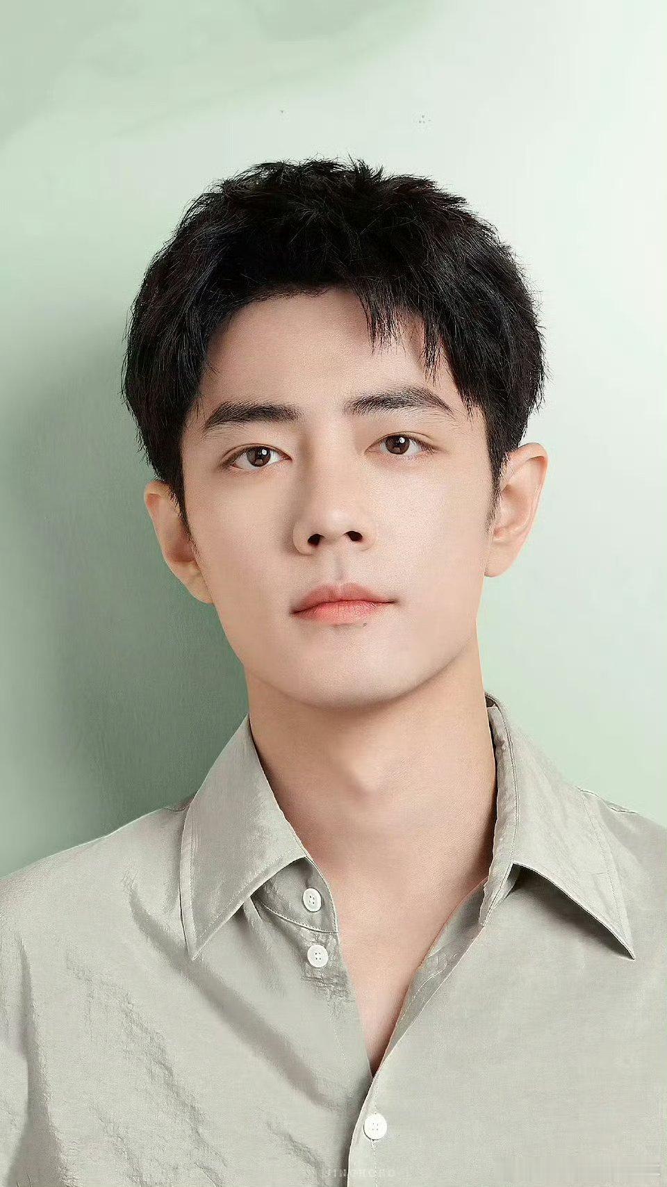 考试～肖战这个图是哪个时期，哪个角色，哪个商务图…… 