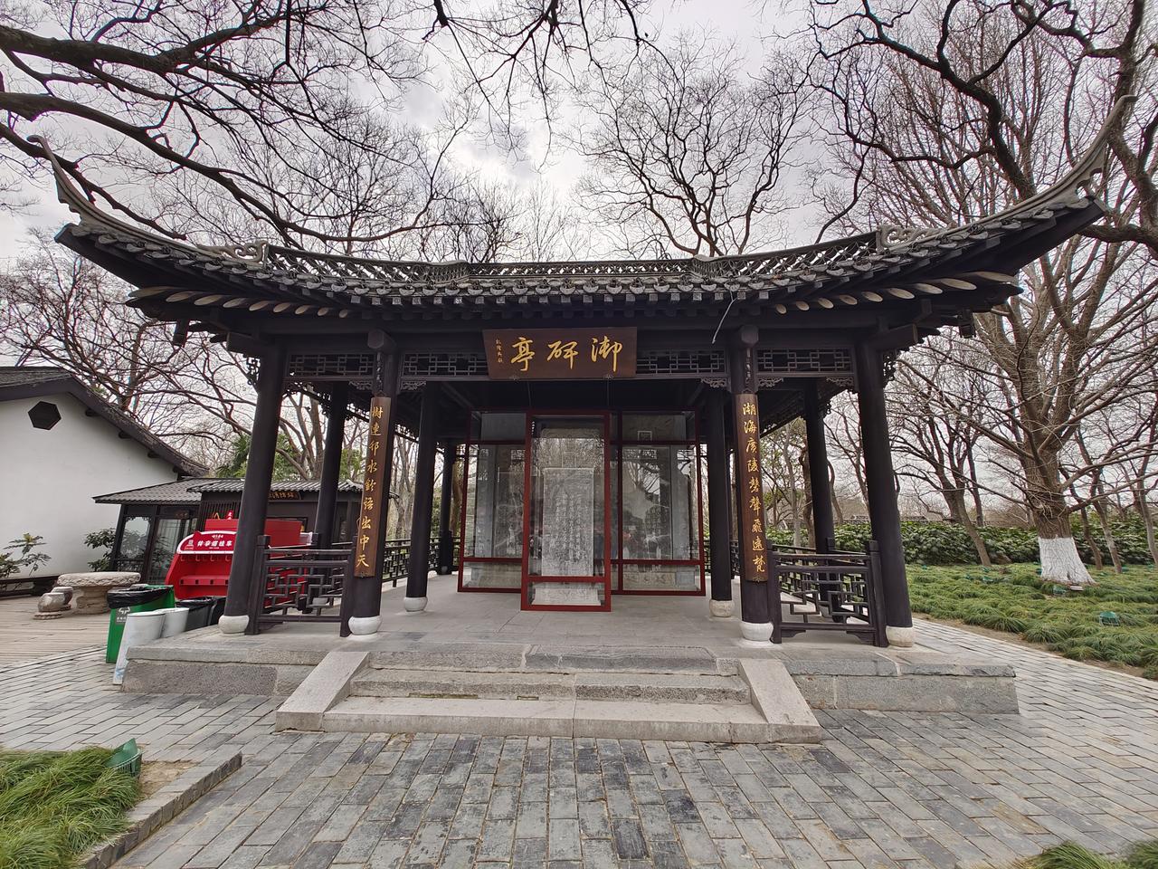 用一句诗词说明你是哪里人二十四桥明月夜，玉人何处教吹箫。