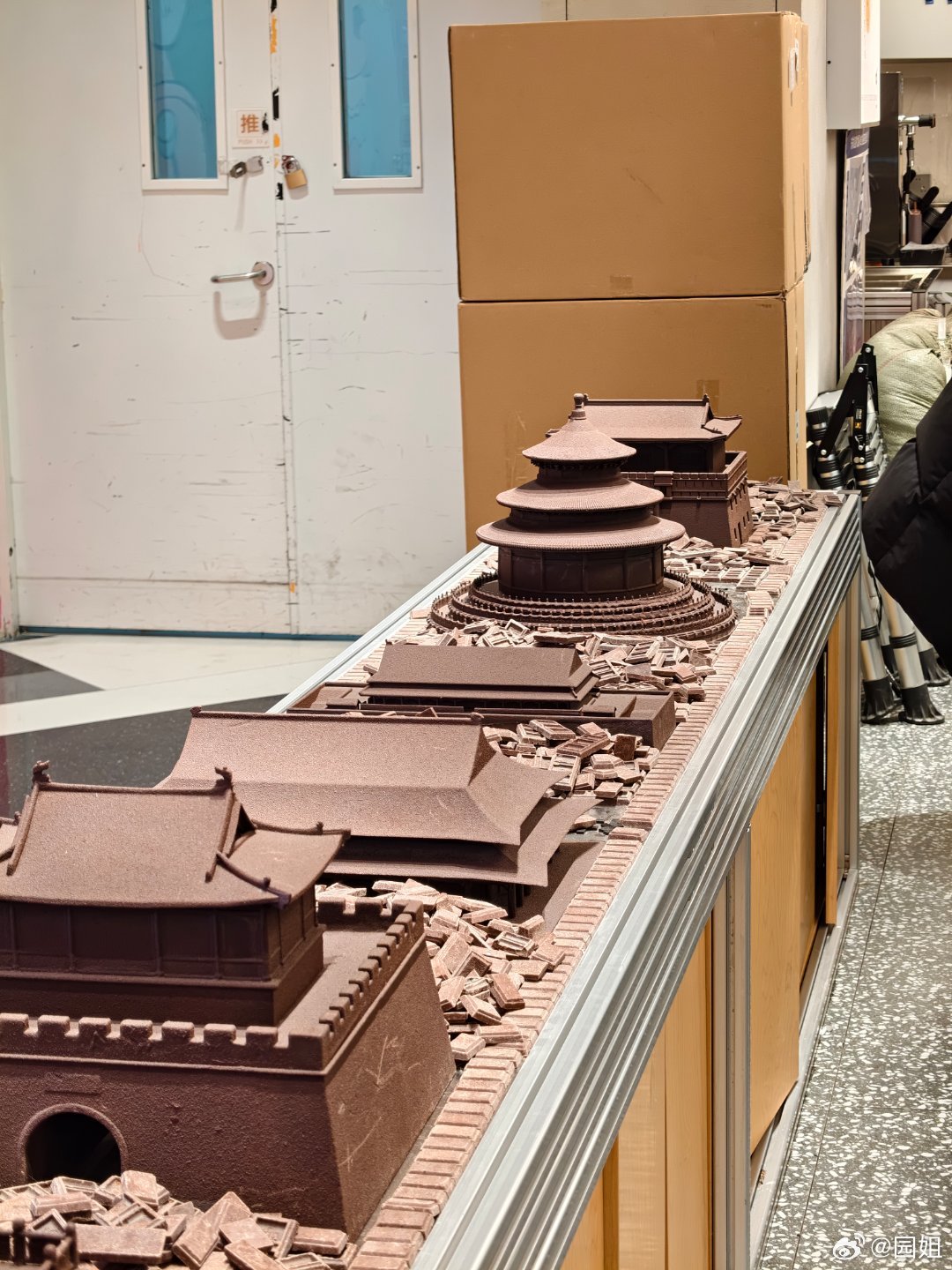 第一次见巧克力做的天坛 