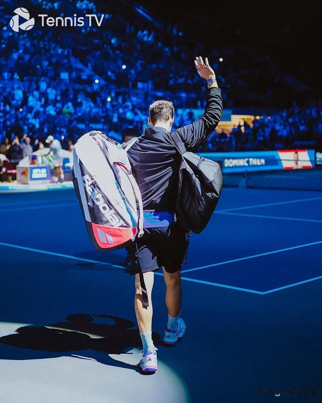 昨晚多米尼克·蒂姆正式挂拍退役。
有时候想和三巨头同时代的网球运动员虽然没有得到