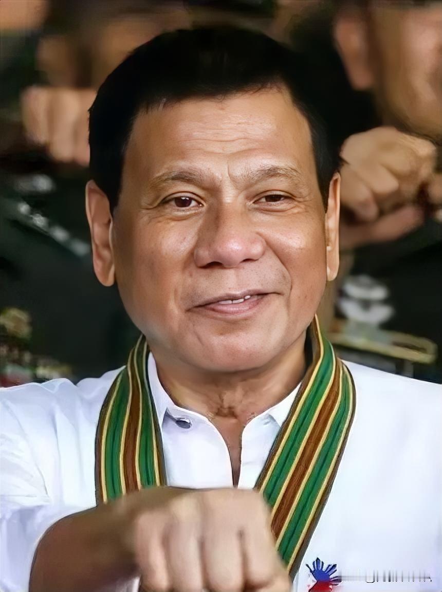 最近南海又有点动静，菲律宾突然说要和美国、澳大利亚、新西兰在黄岩岛附近搞联合军演