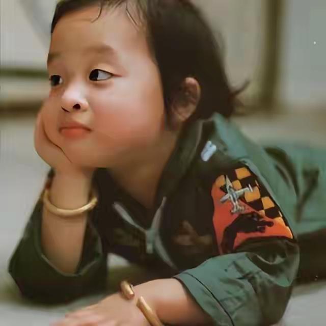 帕查拉公主小时候那么可爱，有钱如她成年后却没生得一儿半女。如今47岁的她就这么生