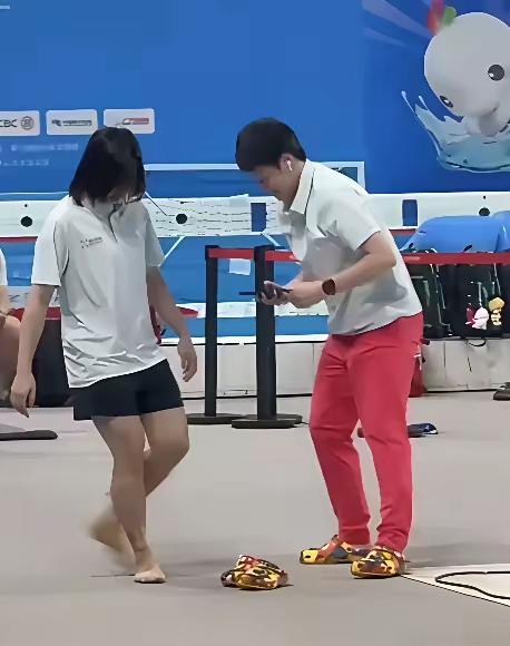 全红婵复出恐怕困难重重啊。
这是走个过场还是退役的最后一跳？
关于全红婵的11月