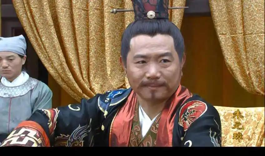 1363年，大将谢再兴被朱元璋训斥了几句，他闷闷不乐的回到家中，进门猛然看到两颗