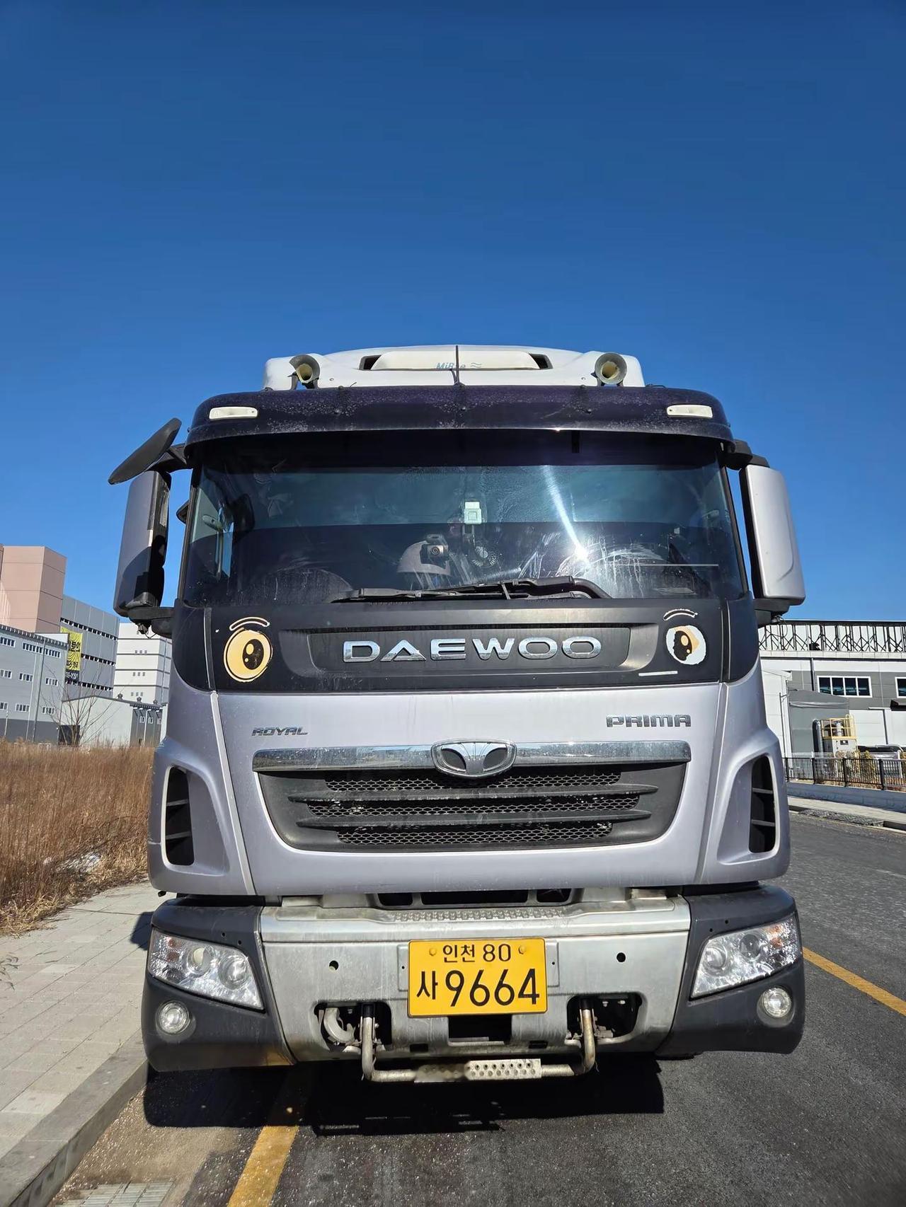 차량판매합니다  관심있으신분    연락주세요   010-팔칠칠칠-일이일팔