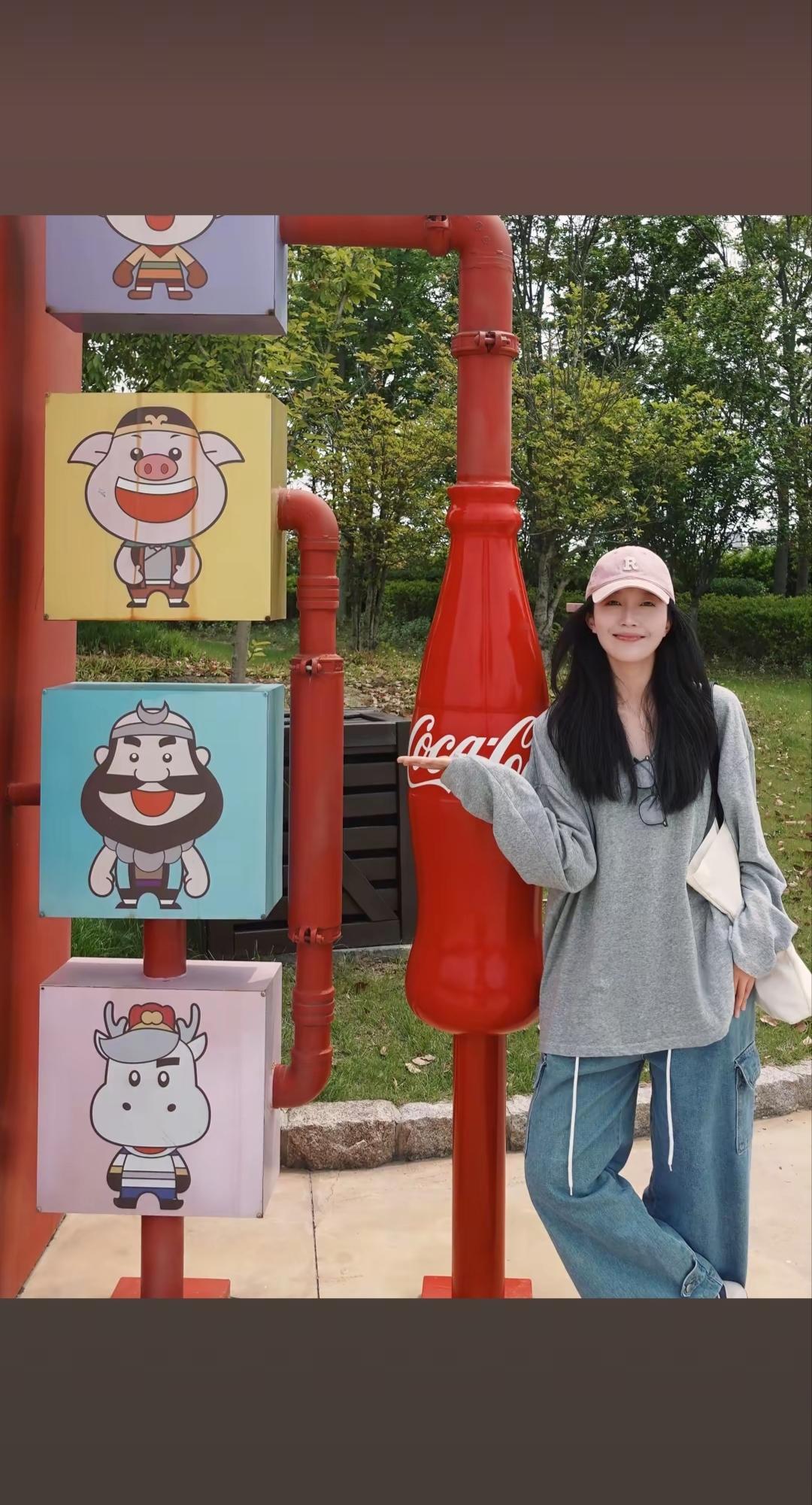 夏日生活打卡季素人美女穿搭 穿搭分享... 女人怎么穿才好看啊 女人最耐看的长相