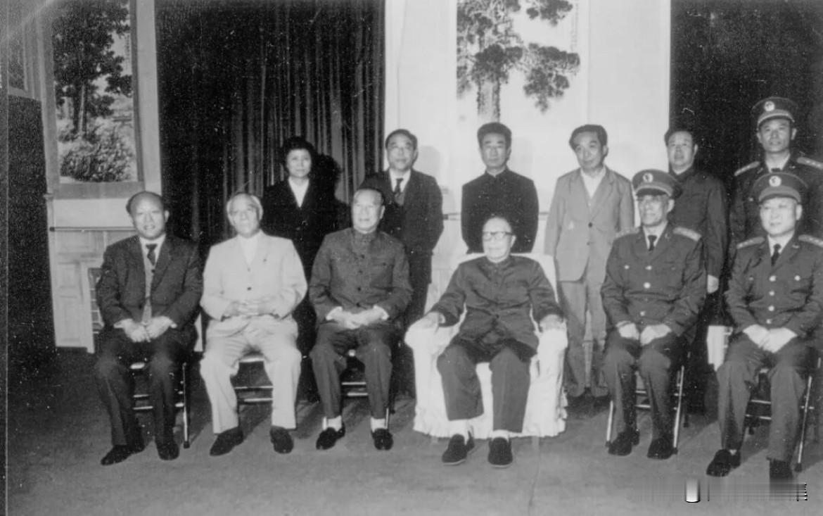 1990年10月，正值纪念抗日战争胜利45周年之际，晋察冀军区战史编审工作期间，