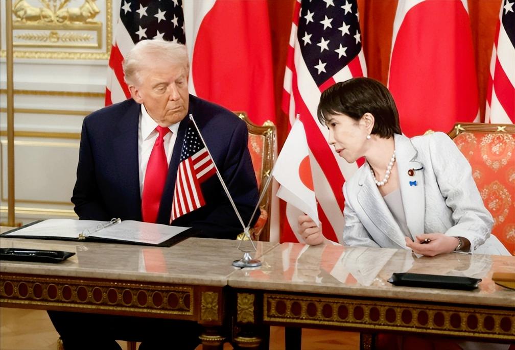 日本保守派被特朗普坑得没脾气，两年前以为能抱上大腿，结果现在钱亏得底朝天，安全也