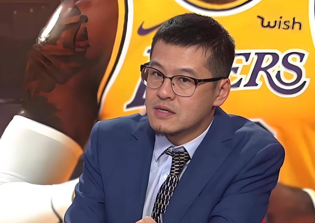 詹姆斯也就能拿800W？杨毅又爆惊人言论
名嘴杨毅在自己的节目中谈到詹姆斯明年如