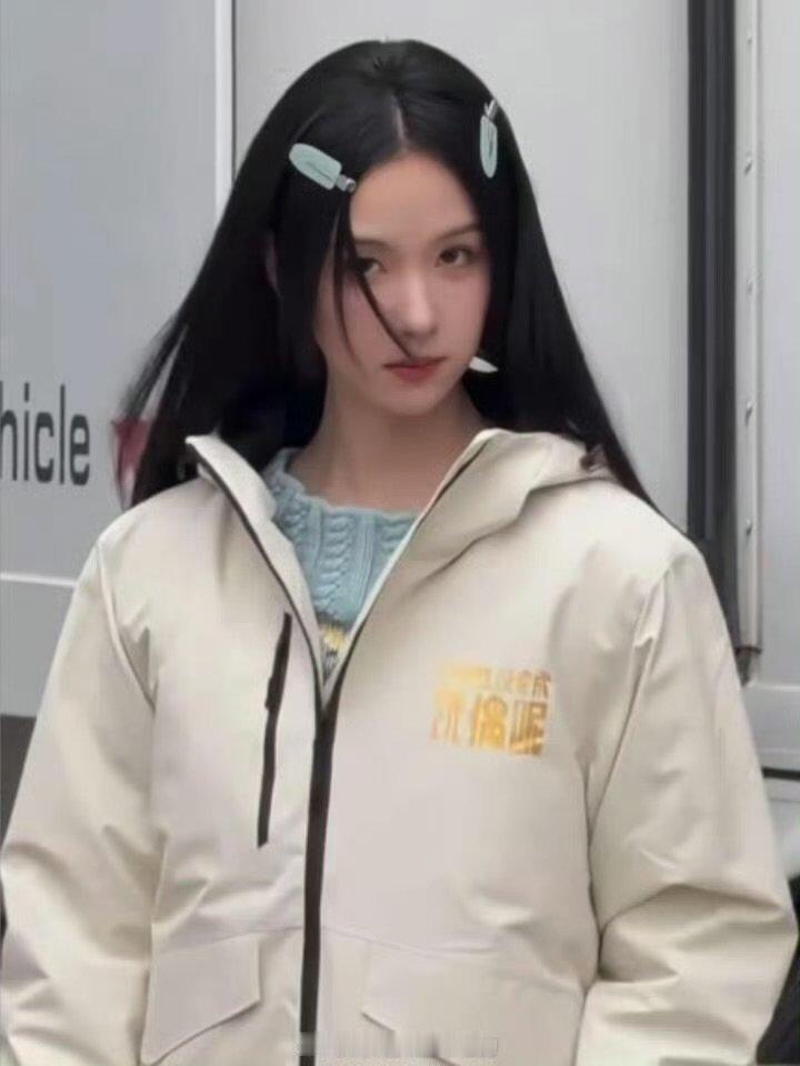 陈都灵陈靖可新剧开机陈都灵陈靖可新剧开机路透陈都灵陈靖可今天也没变成玩偶呢开机路