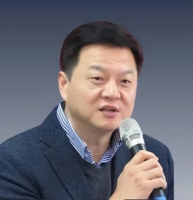 周锡玮话糙理不糙！
一句话道破
大陆网友真实态度！


周锡玮这句话说的实在。