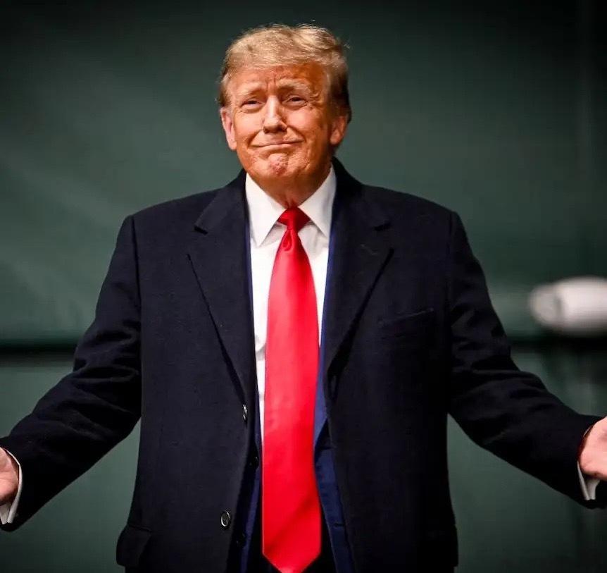 特朗普此番公开发声，明显带着刻意渲染的舆论造势意图。他刻意放大伊朗内部派系分歧，