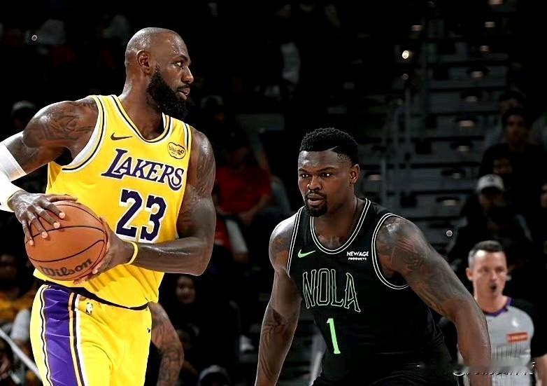 胖虎锡安谈詹姆斯：
​“勒布朗还是老样子。”
​“还是那么出色。”
​“他今天得