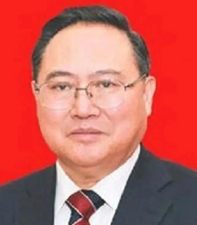 从教书匠之子到上将：熊光楷的无声战场，藏着大国安全密码
 
出身教书匠家庭的熊光