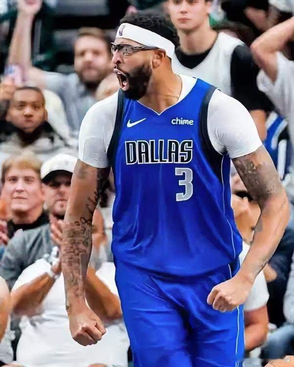 独行侠118-108击退热火，迎来赛季首次三连胜。此役，独行侠全民皆兵，7人得分