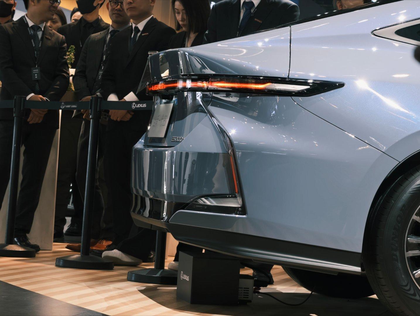 雷克萨斯全新一代 ES 正式上市， 29.99 万起全新一代es雷克萨斯大v聊车