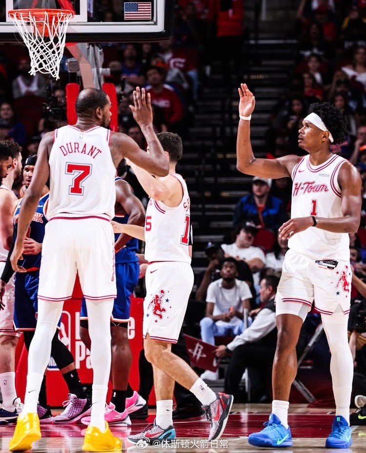 杜兰特谈球队5连胜的状态是否能延续到季后赛：“我觉得（季后赛）很多事情都会重置，