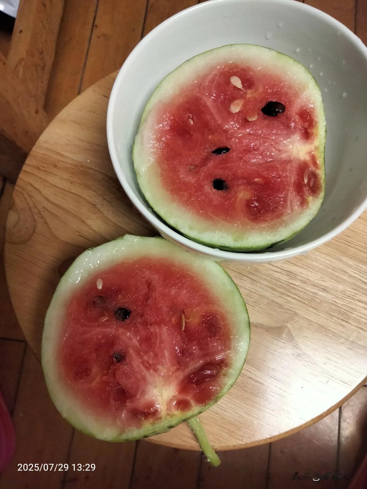 找人，山西的名叫陈海福，今年47岁，以前在桂林当过兵，知道的朋友帮转告一下！谢谢