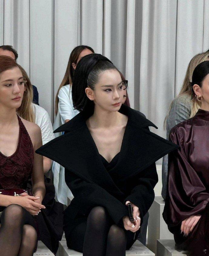 姐，这头皮拉的不疼吗... 