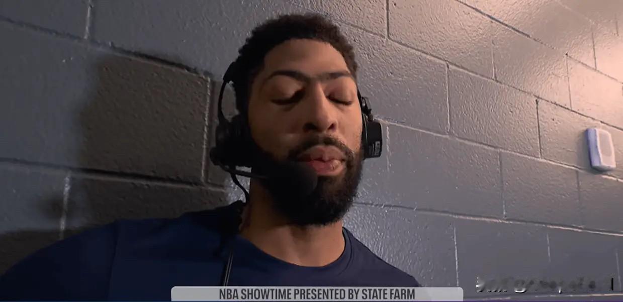 今日NBA常规赛独行侠100-98战胜国王。

本场比赛，独行侠队球员安东尼-戴