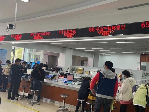 “这个女人真可怕！”上海，一36岁离异女带娃闪婚23岁兵哥，婚后火速拿走千万房产