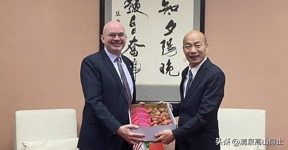 感谢韩国瑜？

谷立言发文，称专程去“立法院”拜会了韩国瑜“院长”，并感谢他与立