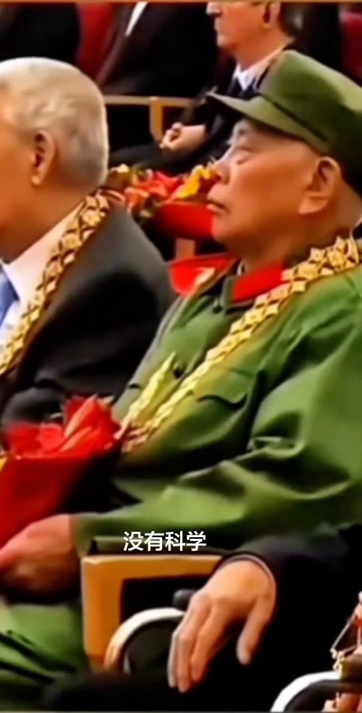 真正强国的是科学家、军人和农民。
没有明星，社会照样发展；没有科学，没有解放军，