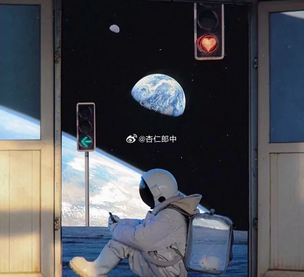 越是低谷期，越要保证睡眠。人在疲惫的时候，所有的坏情绪都会被放大十倍。 ​​​