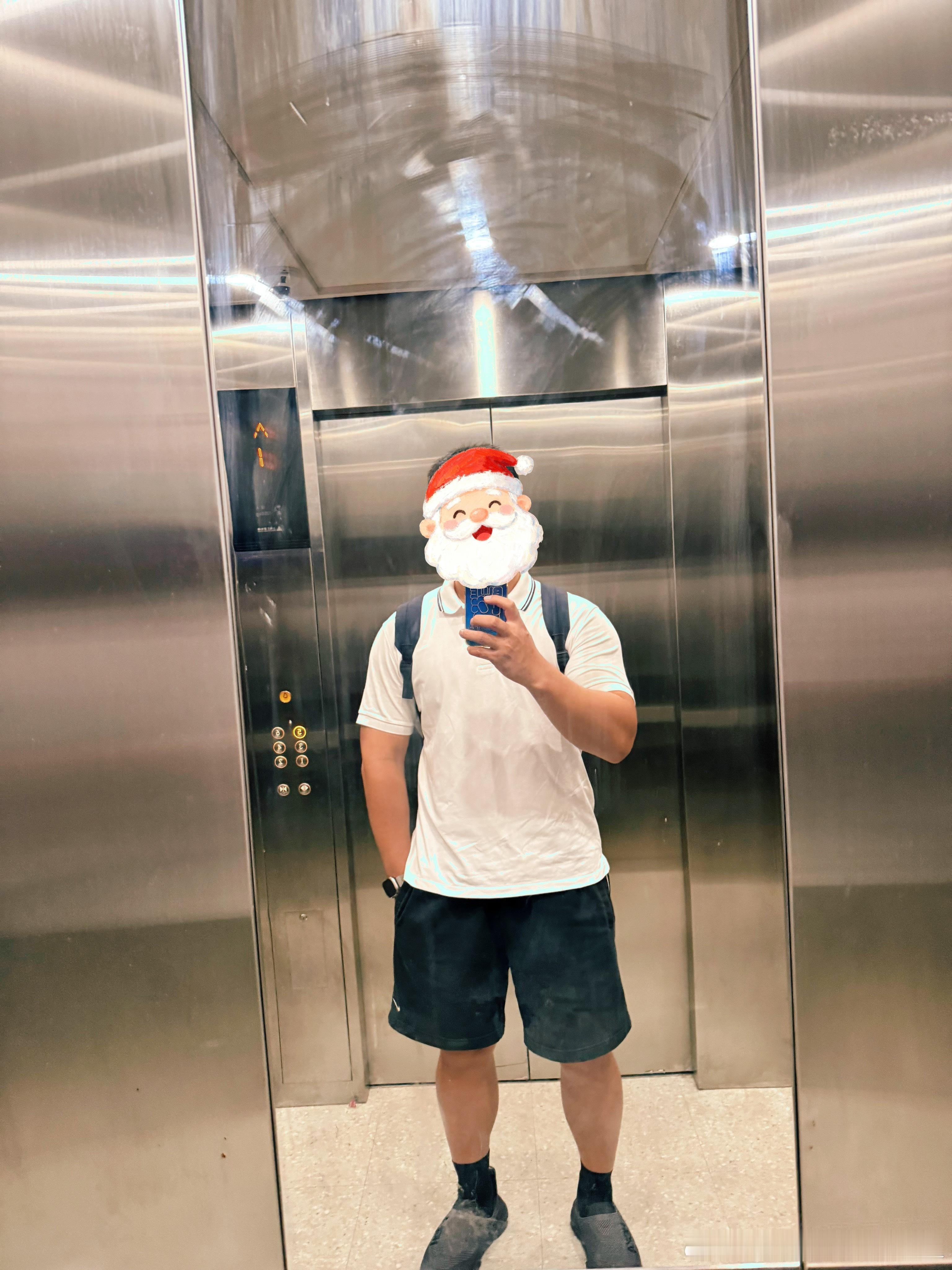 镜子脏了，谁来擦擦。 ​​​