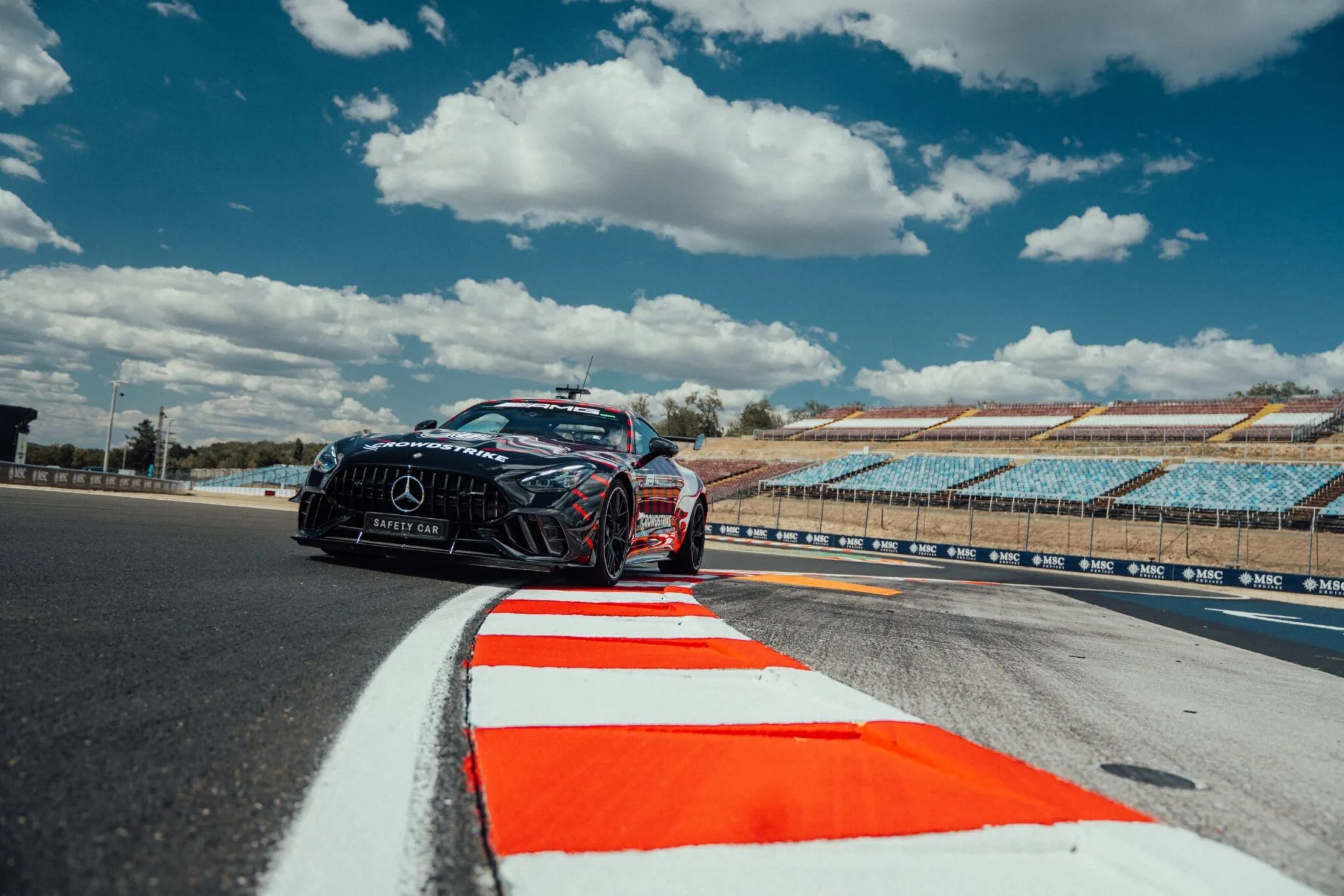 f1amggtrpro  2026 F1  新Mercedes-AMG GT 6