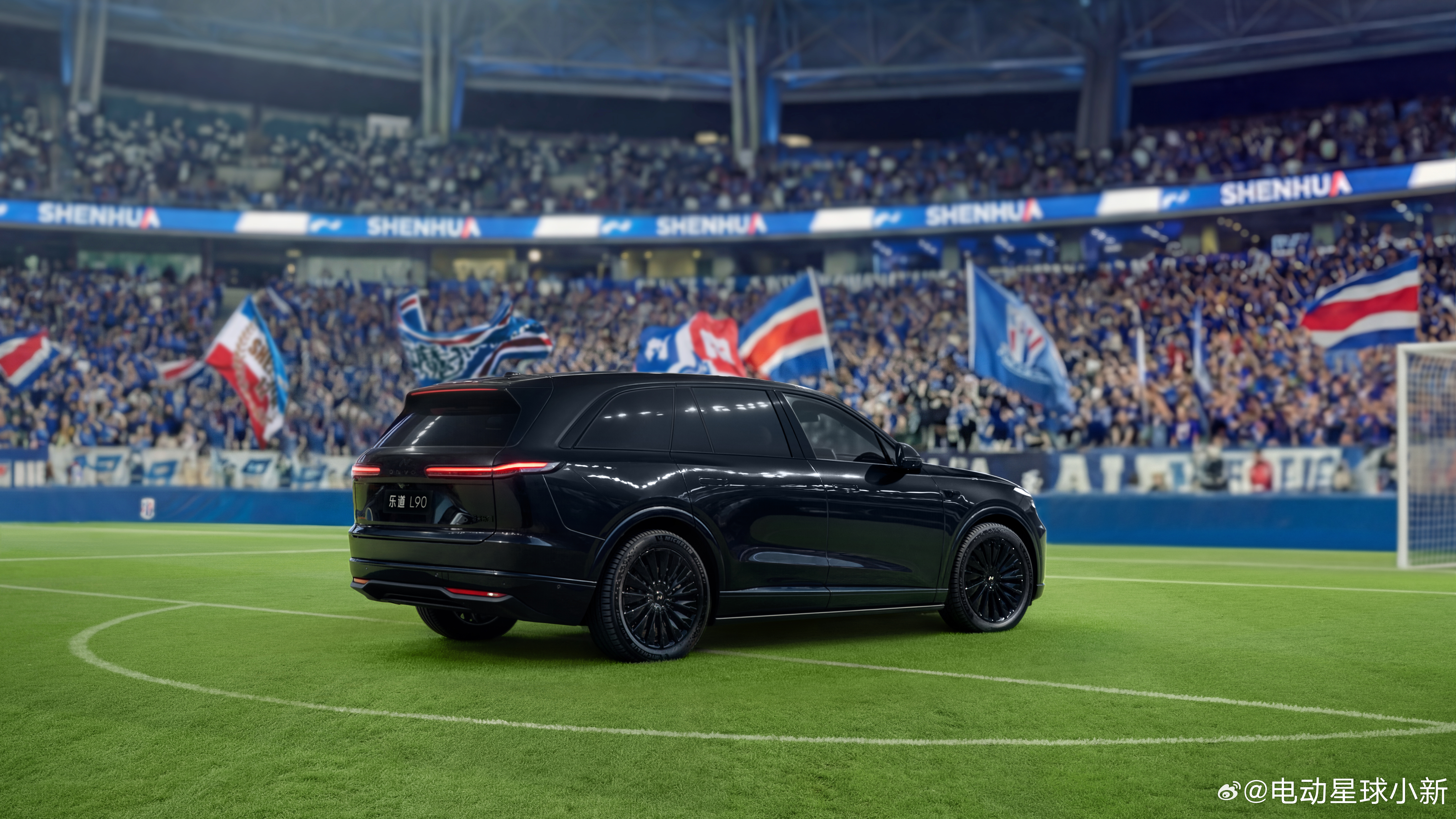 乐道 L90 黑骑士专属曜黑套装正式开售，售价 12000 元套装包含整车一体化