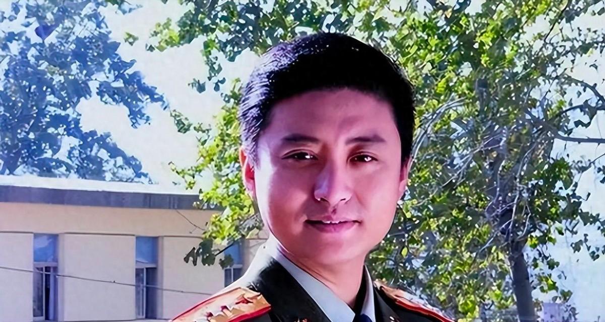 51岁老成六十的模样，春晚钉子户沦落到蹭短视频，这事跟咱们每个人都有关系。
扒开