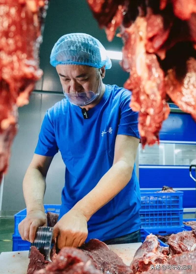 众所周知，潮汕美食数不胜数，更有人调侃称“到潮汕一定要带三个胃”！潮州牛肉丸、潮