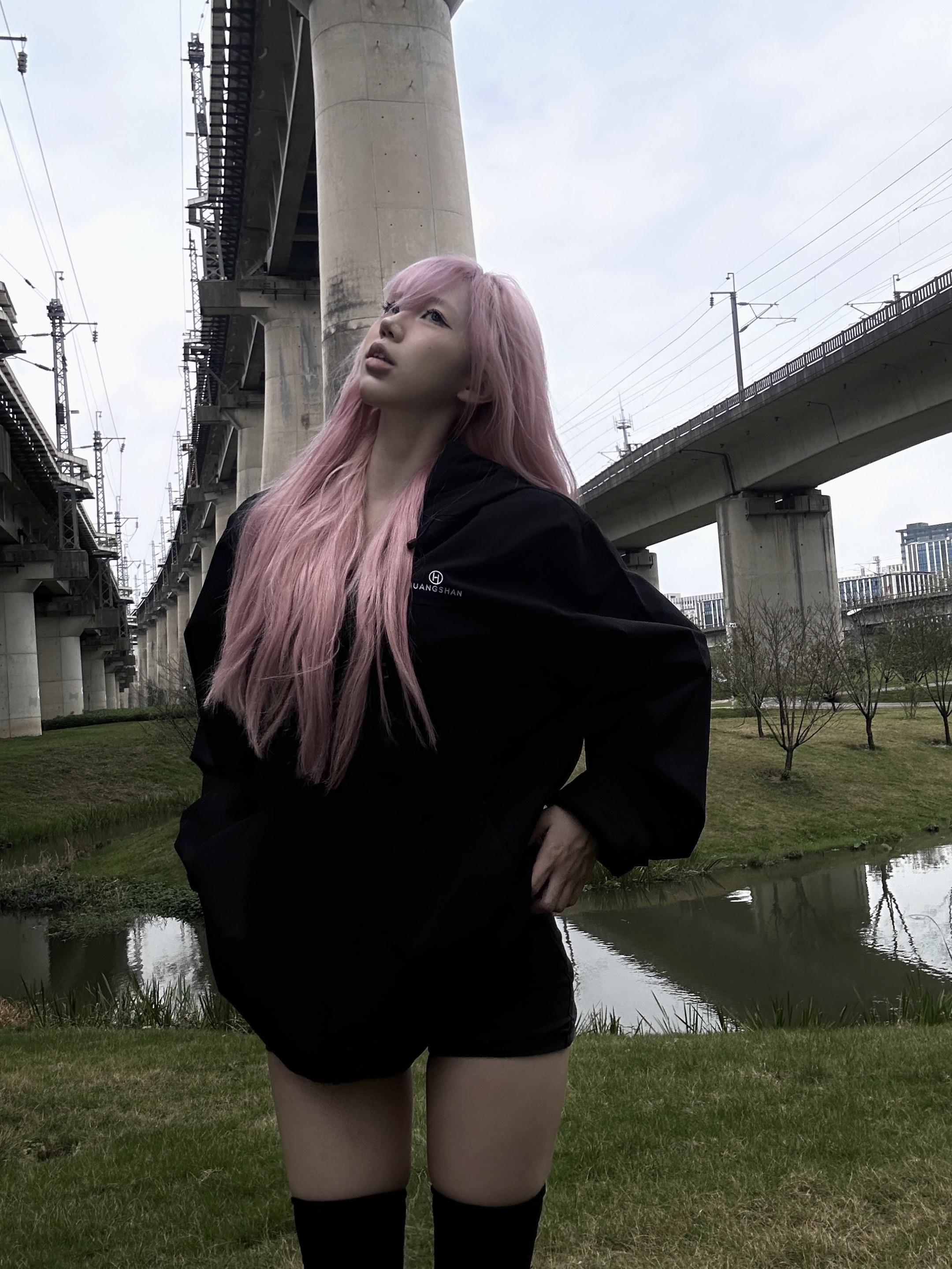 轰隆隆