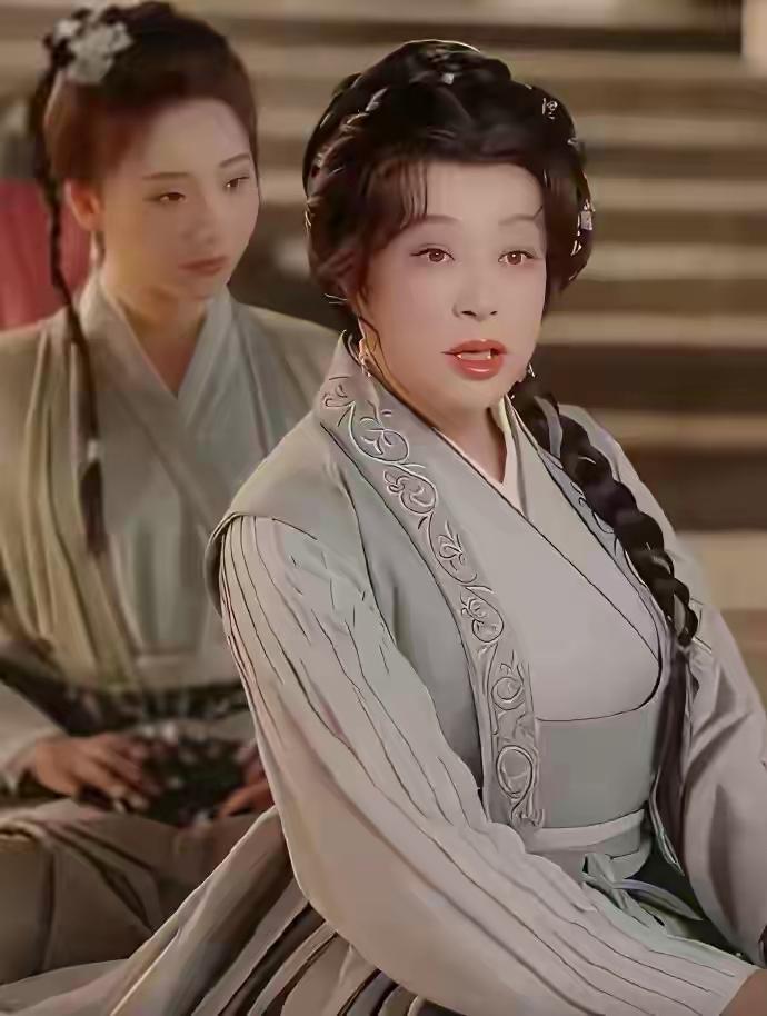 这个演少女的明星大家知道是谁么？估计都能做少女妈了！