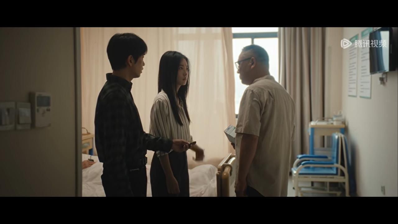 ，钱文英是怎么跟温老板在一起的？就这么缺钱吗？，她跟温老板说是儿子的时候人家温老