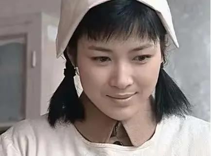 童蕾，可惜了！

第一，演技真的很一般，《亮剑》里的成功是多种原因集合的昙花一现