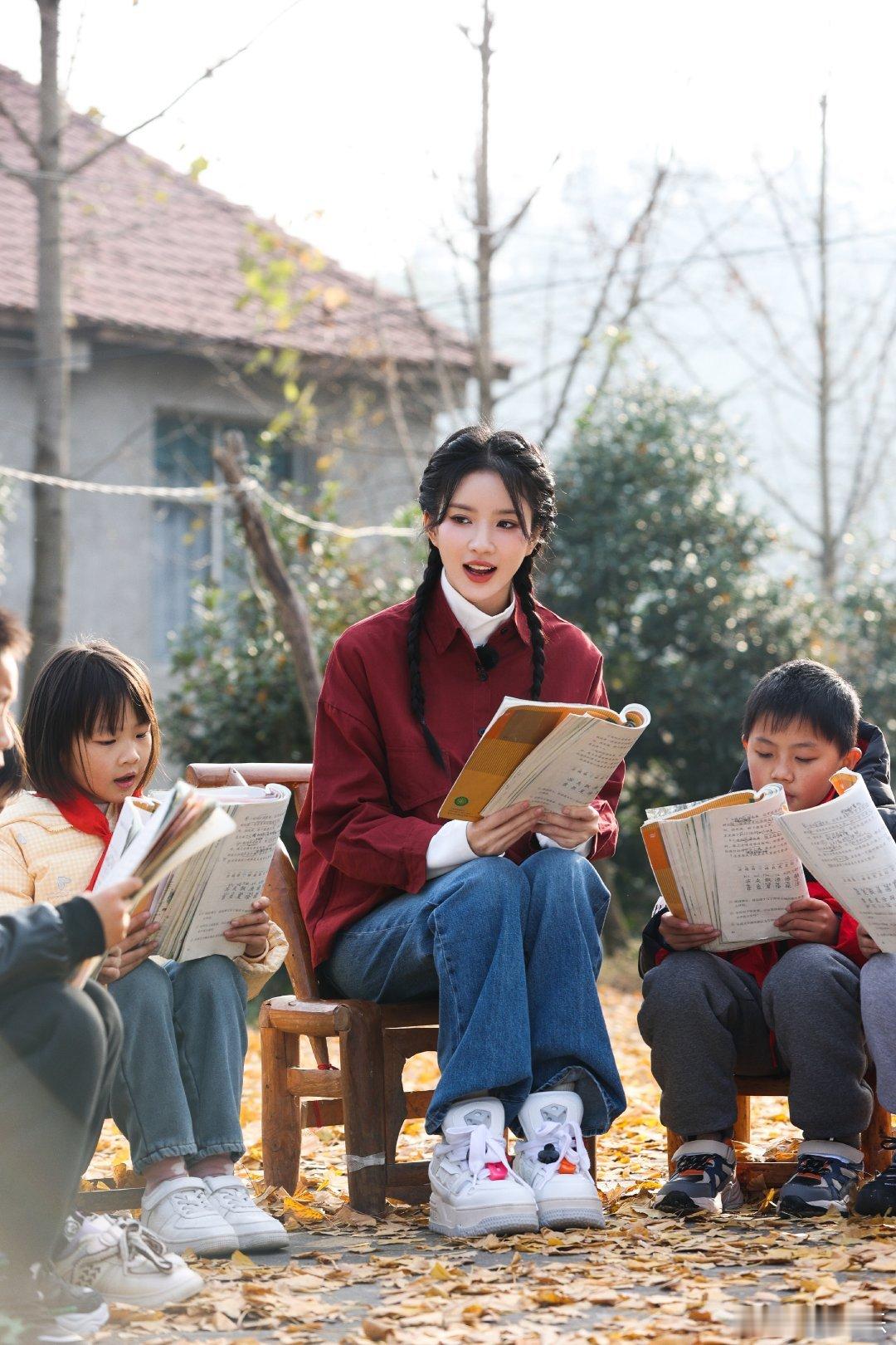 #硬糖少女303##刘些宁# 今日份糖妹新鲜物料刘些宁极限挑战宝藏行工作室更新新