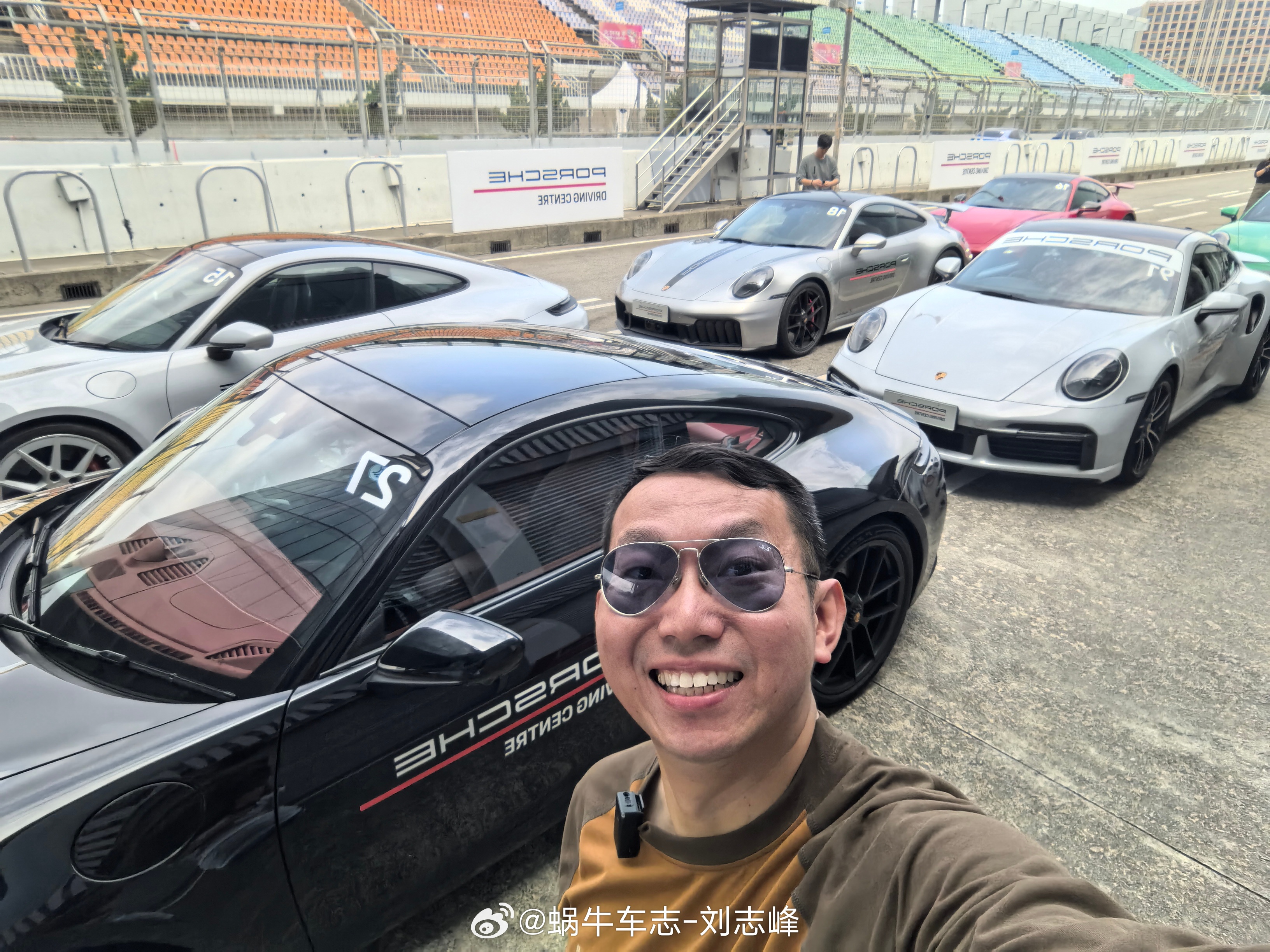 曾几何时，买一部911是我的梦想但暂时不了，有更重要的车在等我～那就是_____