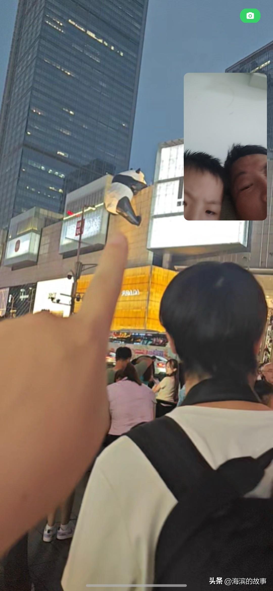 ​少年得志易翻船，大器晚成方为道。
寒门起家无良方，一生全靠拼和闯。
风霜压我好
