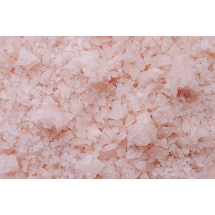 央视揭露！
网红玫瑰盐成了健康“隐形杀手”，
长期吃还会伤肝伤肾，不少家庭厨房还