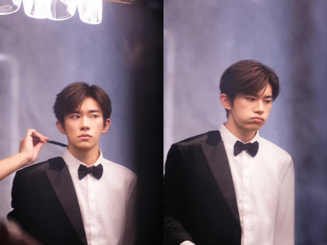 没见过这么大笑的易烊千玺可是他笑起来真的很阳光希望他能天天这么开心 