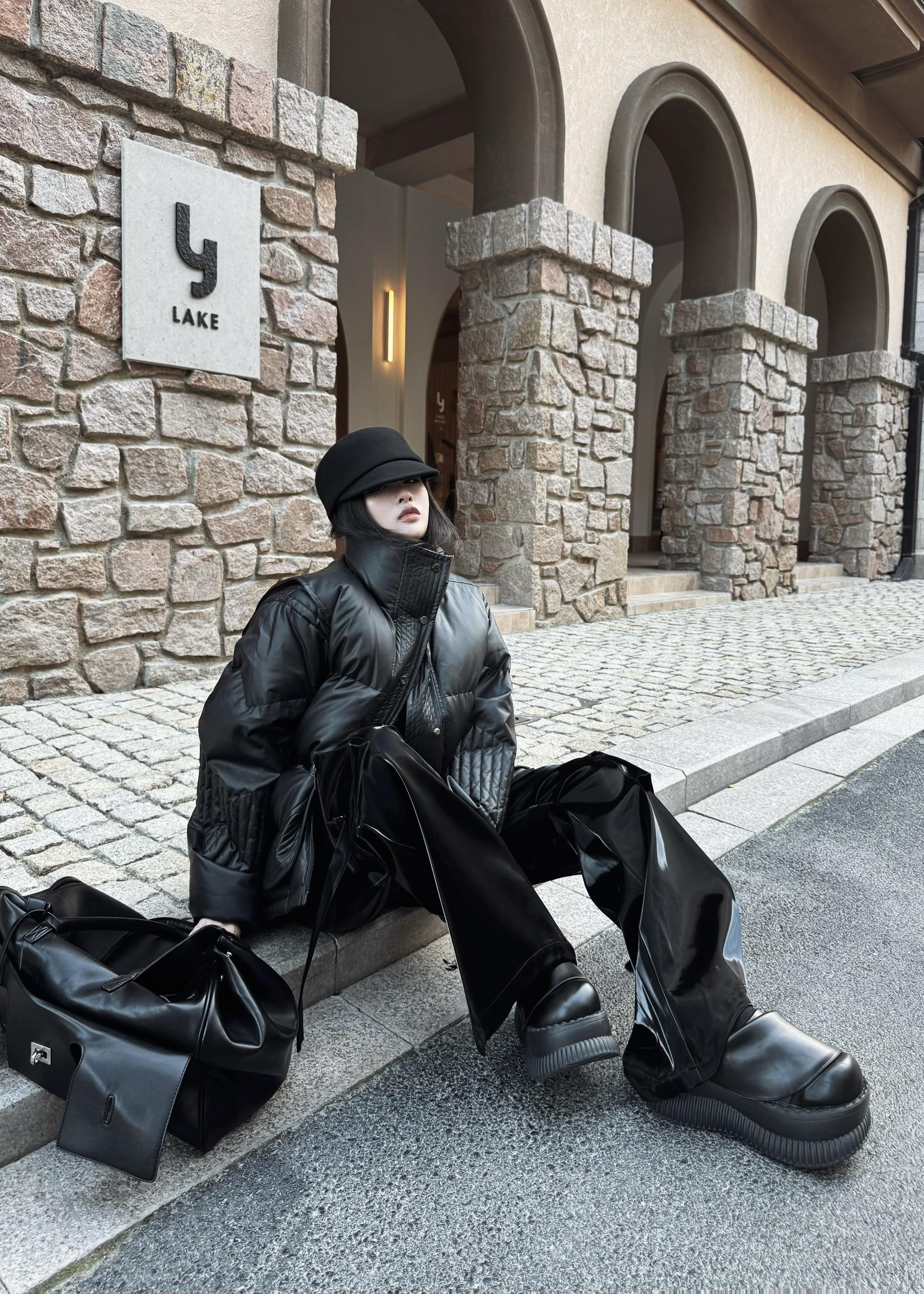 孩子死了你来奶了 车撞树上你知道拐了 大鼻涕进嘴里你知道甩了 你赶紧给我滚